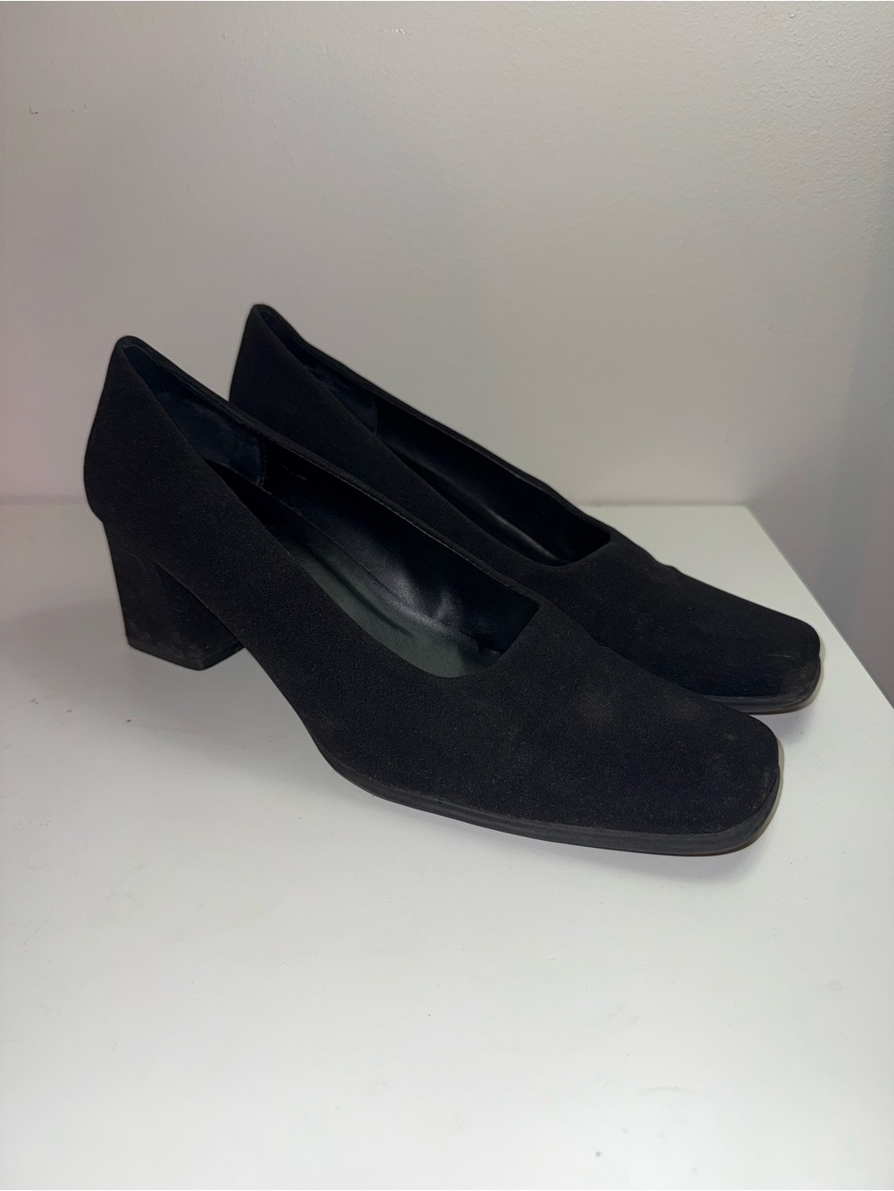 Liz Claiborne Stella Black Square-Toe Block Heel Pumps